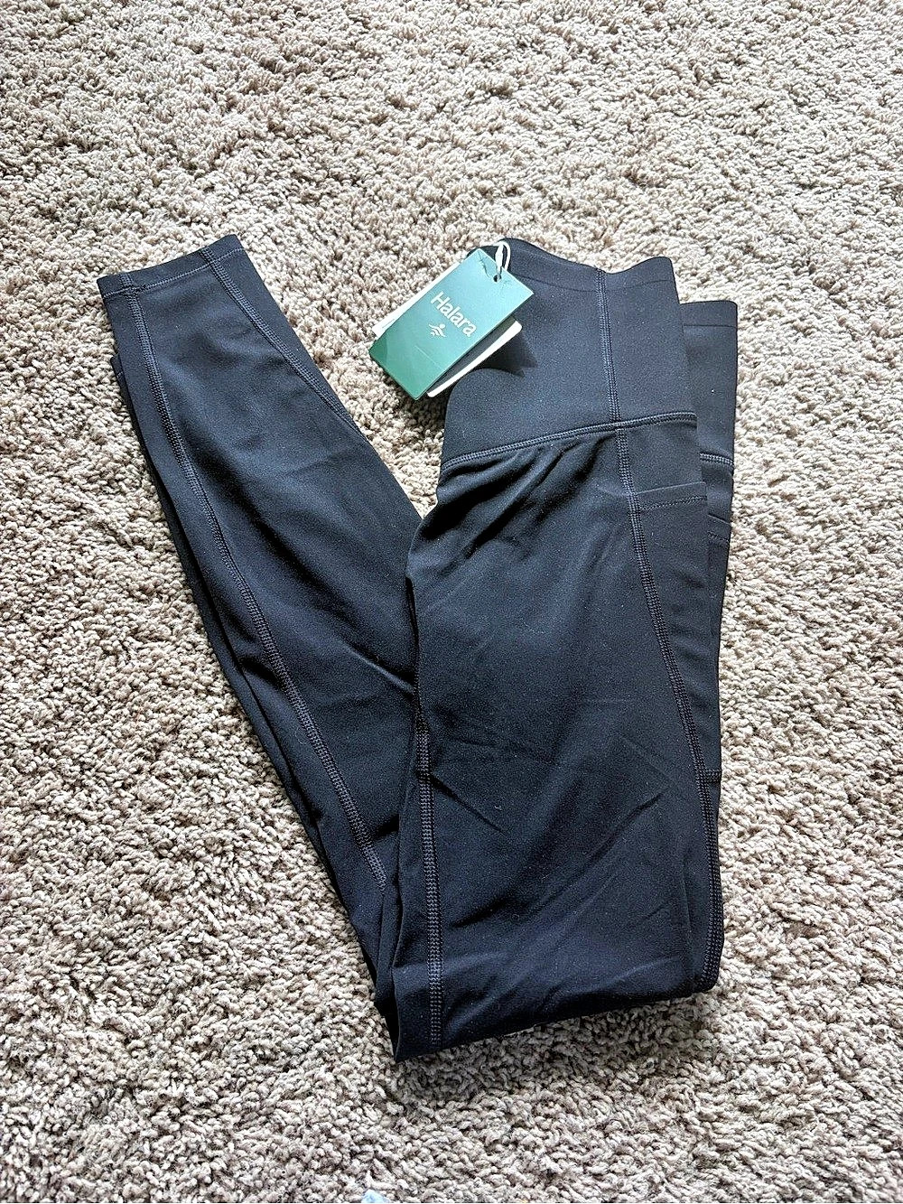Halara Leggings in Black NWT